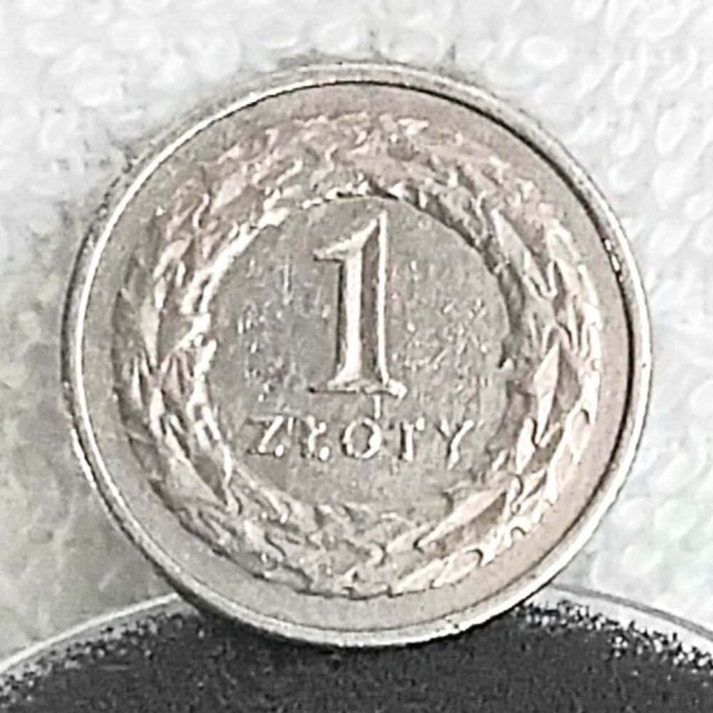 Circulated 1995 Polish 1 Zloty Rzeczpospolita Coin Made of Copper/Nickel!!